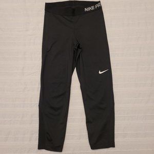 Ladies Nike Pro Crop Leggings- Black